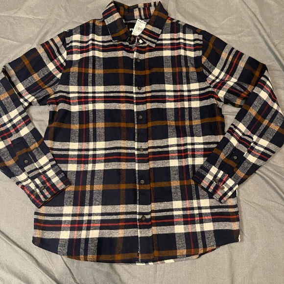 RSQ Plaid Flannel - Picture 3 of 9